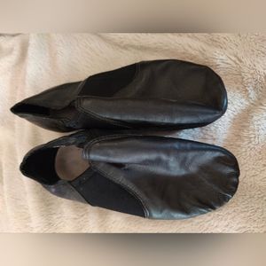 Girls dance shoes US size 6